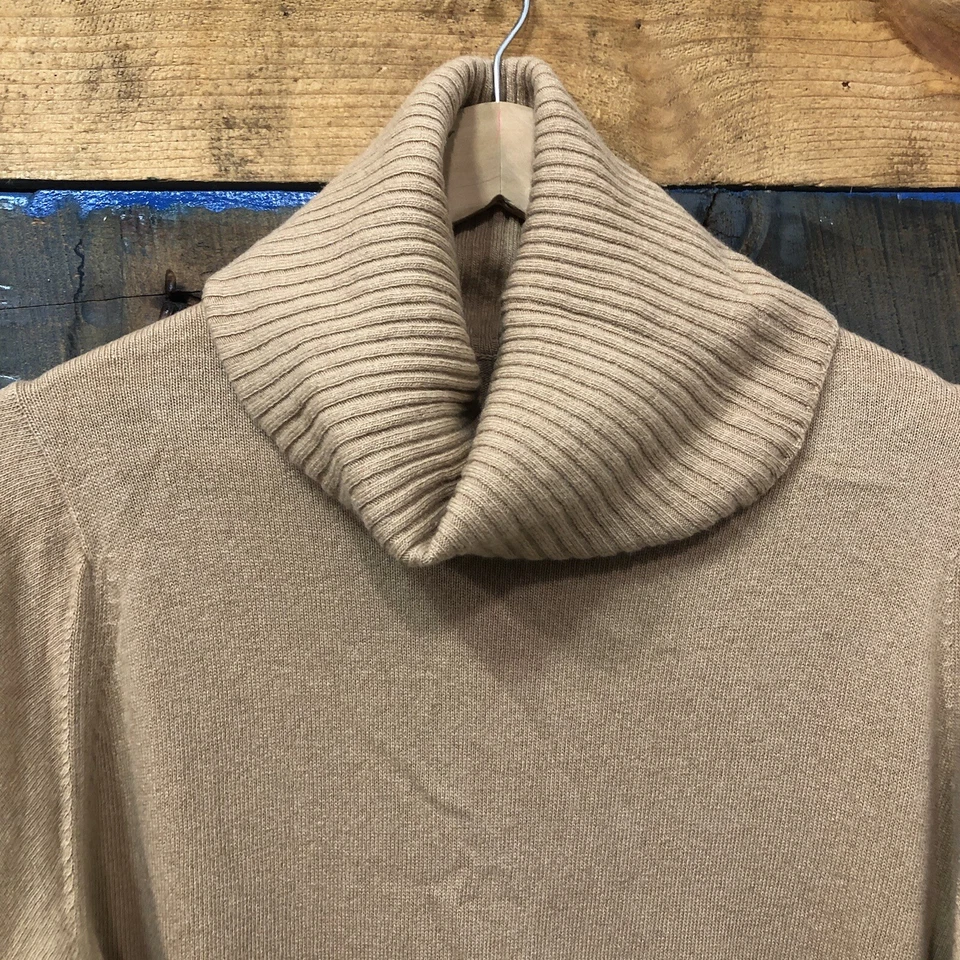 Suéter Berk of Burlington Arcade Ballantyne Cachemira Beige Cuello Alto Para Mujer’s Foto 3 de 4