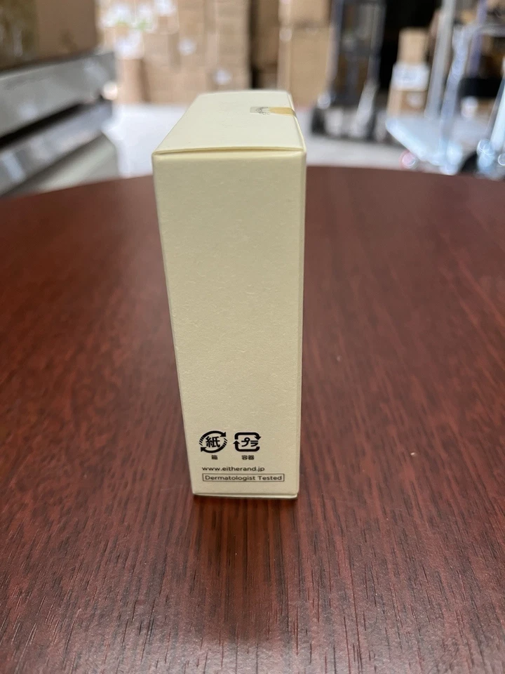 EITHER& Blur Pixel Cushion Foundation 12g SPF50+ / K-Beauty Authentic Giselle - Image 3 of 4