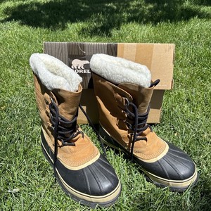 Sorel Caribou Insulated Waterproof Men’s Winter Boots, Size 10