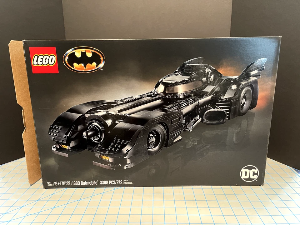LEGO DC 1989 Batmobile (76139) opened box all bags still sealed 100% - Image 3 of 4