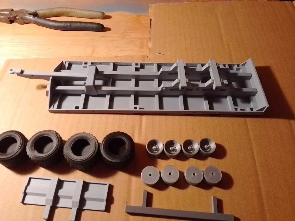 1/32 26ft scratch built Flat Bed Bale Trailer KIT Suitable for Britain's siku - Image 3 of 4