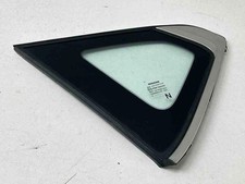 Porte arrière et accessoires Nissan Pulsar