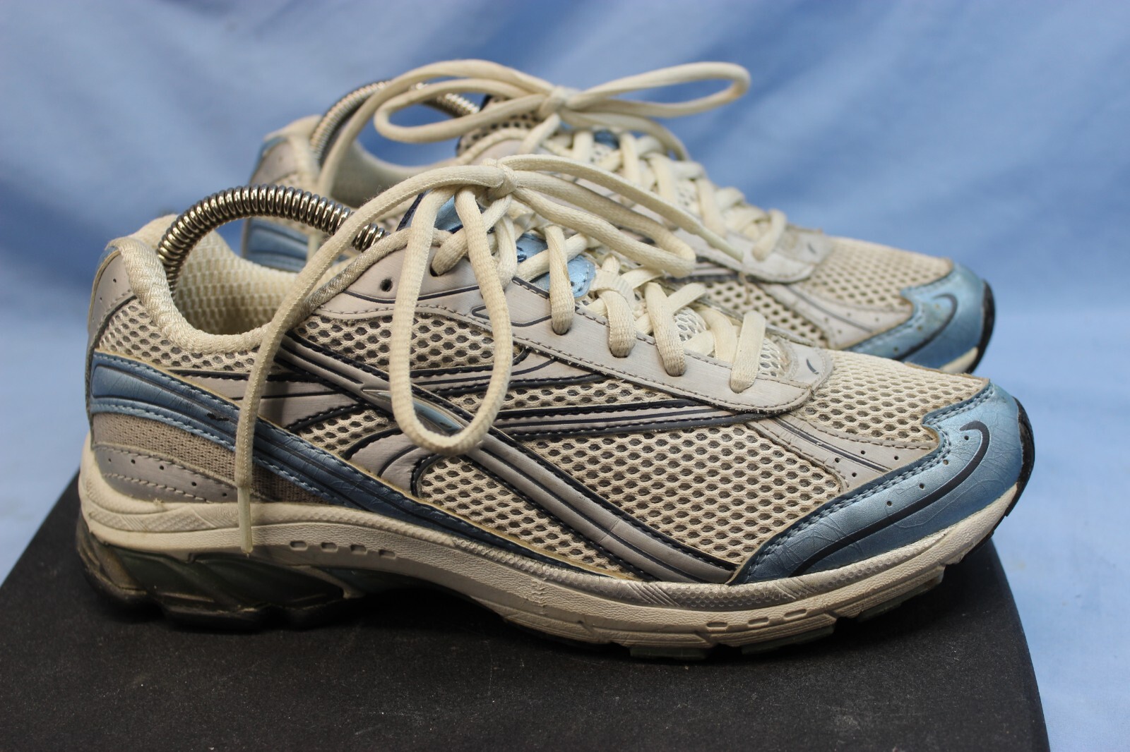 la gear womens tennis shoes