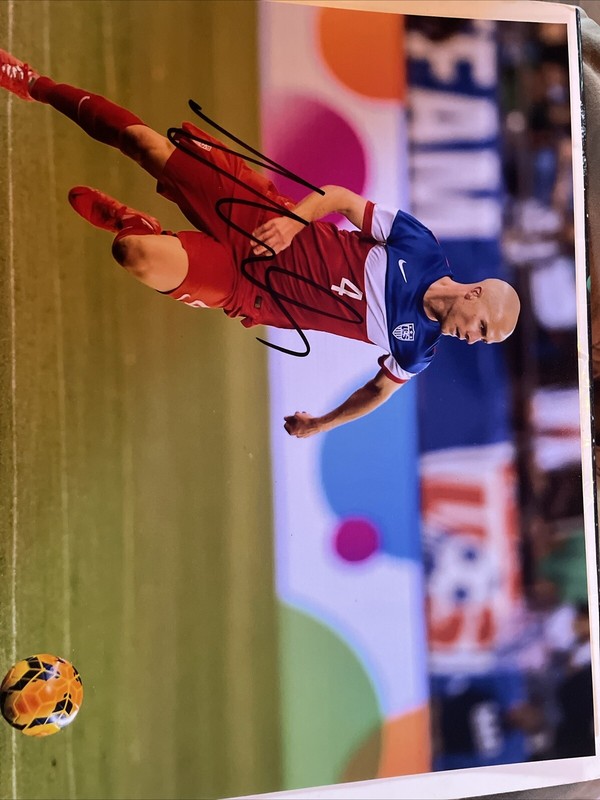 Michael Bradley Signed 8x10 Team USA USMNT Autographed COA Soccer