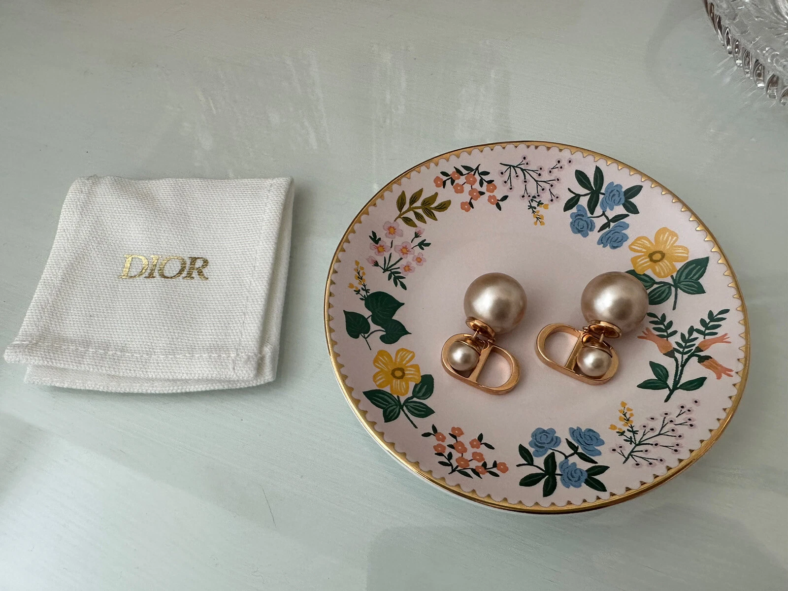 Boucles d'oreilles Christian Dior Tribales   Rose
