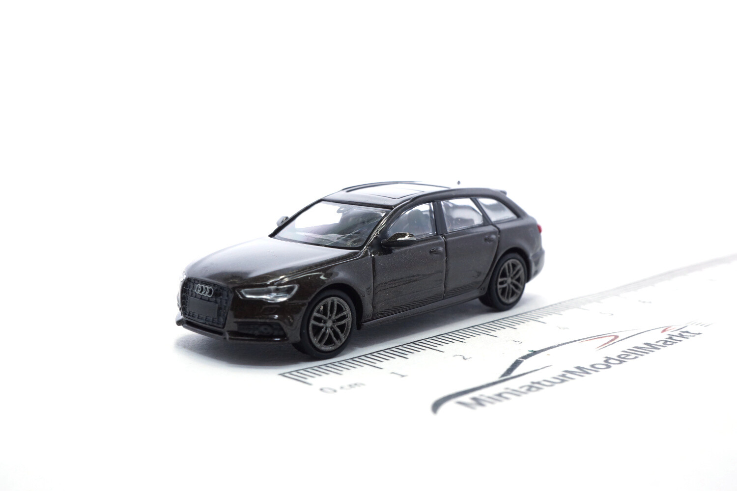 Minichamps Audi A6 Avant 2018 1:87 870018111