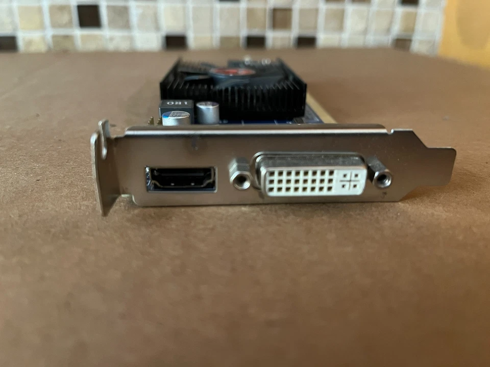 VISIONTEK RADEON HD 4350 512MB DDR2 PCIE GRAPHICS CARD- 4350512SMF J8-4(4) - Image 3 of 4