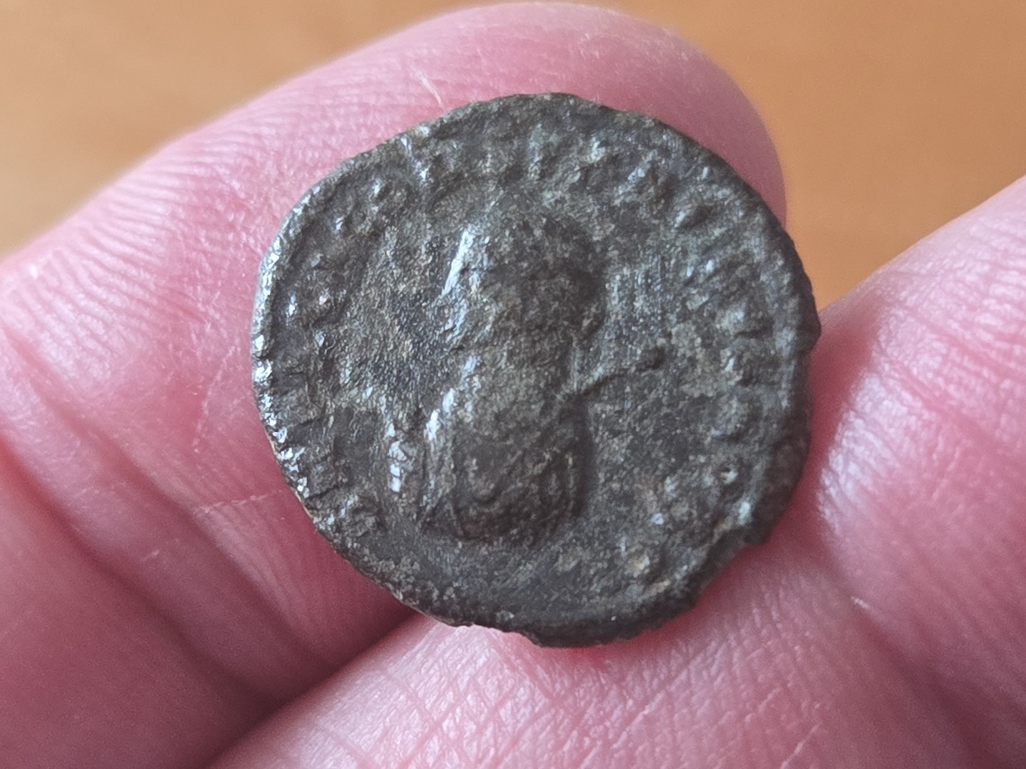 Roman Bronze Coin Constantius 1,  305/306 AD Please Read Description. LA187w