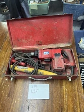 Milwaukee 5352 Eagle 1-1/2" Spline Combination Rotary Chipping Hammer Drill