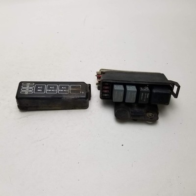 Toyota Corolla 1998-2002 Small Engine bay Fuse Box Block AC FAN Dimmer OEM