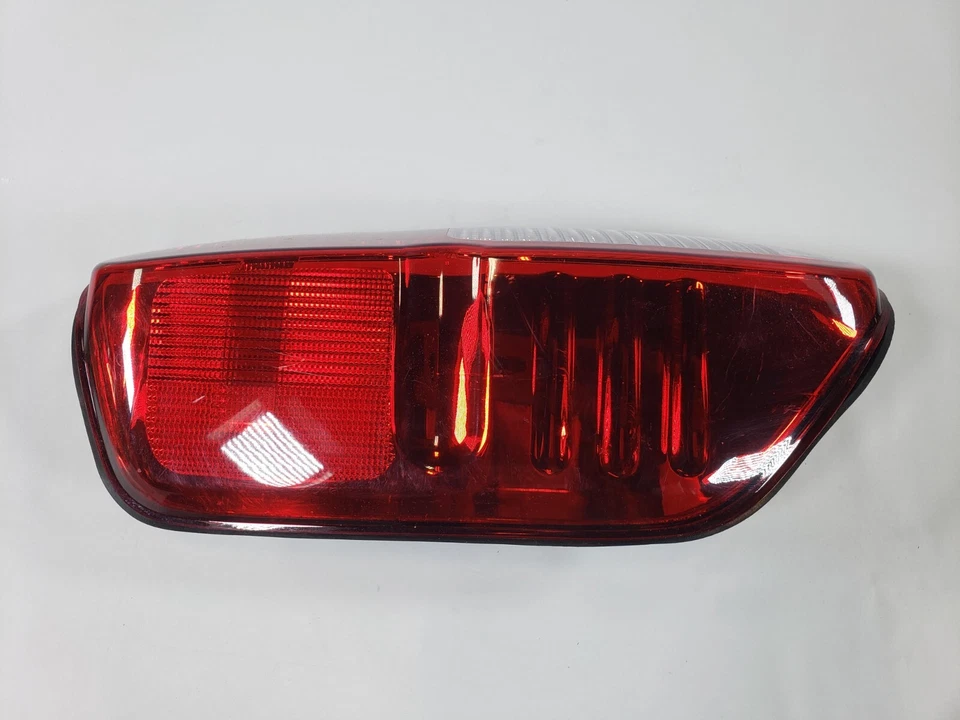 Conjunto de luces traseras del lado del conductor Eagle Eye DS480-B000L para Nissan Frontier Foto 4 de 4