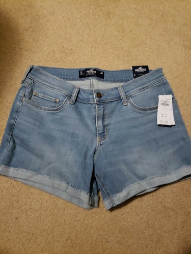 NWT Hollister Low Rise Midi Shorts 