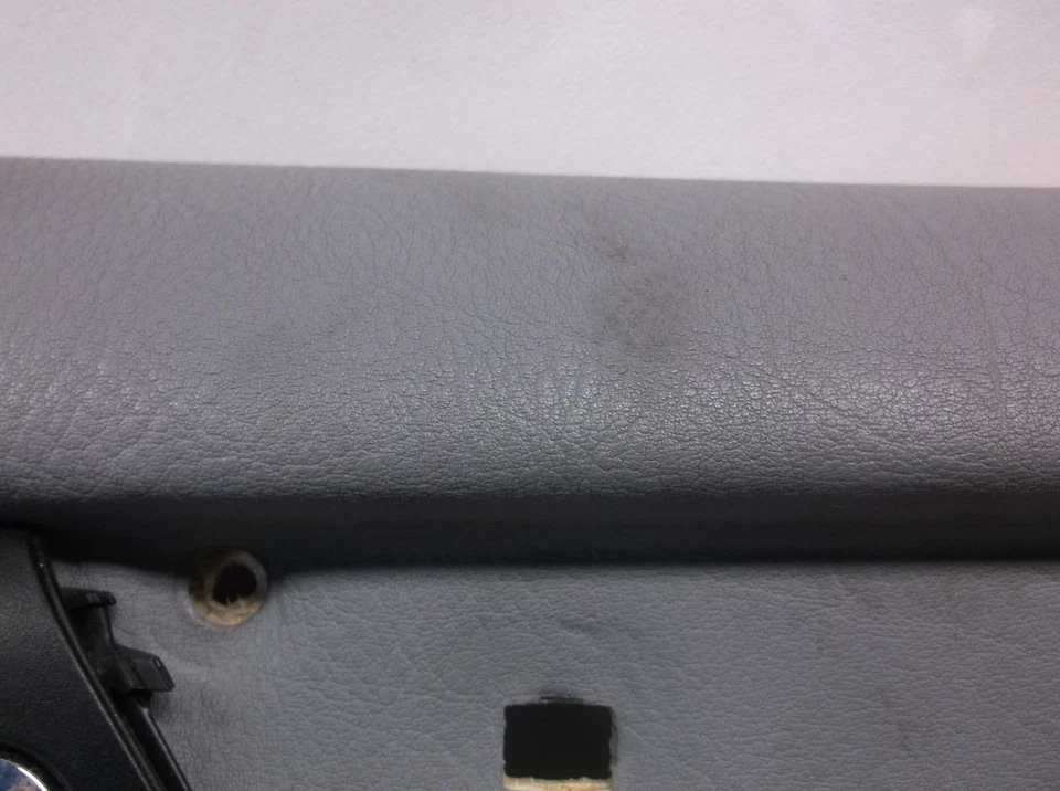 PANEL PUERTA LATERAL PASAJERO DELANTERO DERECHO BMW 330I 2001-2005 GRIS OEM AK61142 Foto 4 de 4