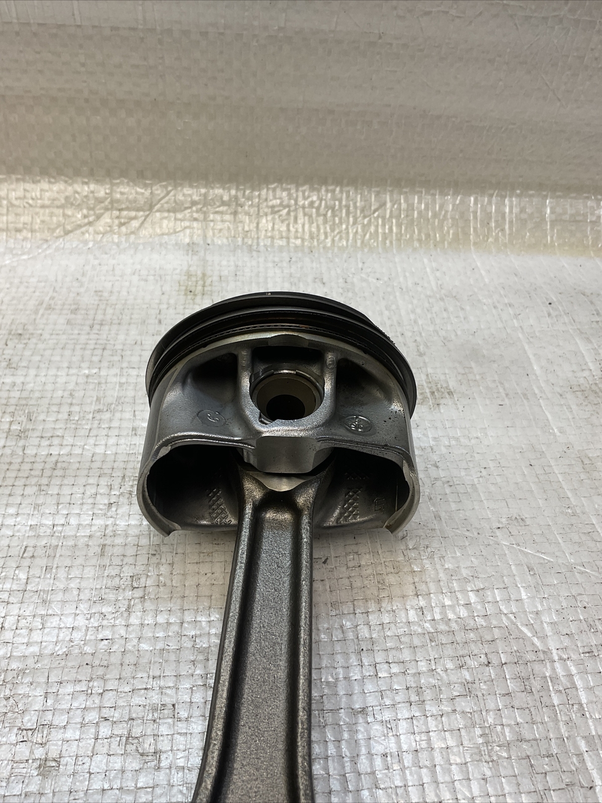 Maserati Ghibli 2014-2021 Piston