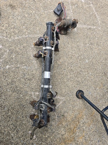 *READ* 96-00 CHEVY 2500 3500 VORTEC 454 7.4 L29 RAIL & FUEL INJECTORS 17096076