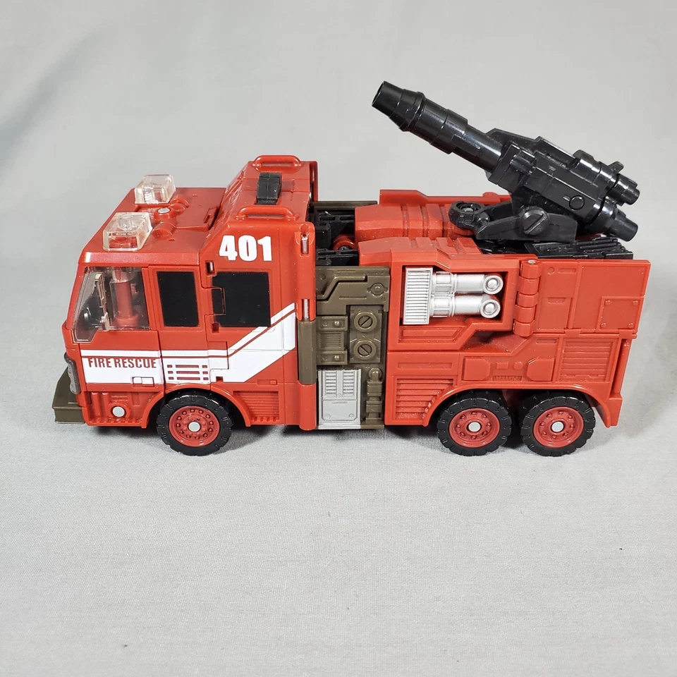 Transformers Universe 2 Inferno Voyager Class Hasbro 2008 Red Fire Truck - Image 3 of 4