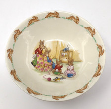 Bunnykins Royal Doulton England Family TV Time Cereal Bowl