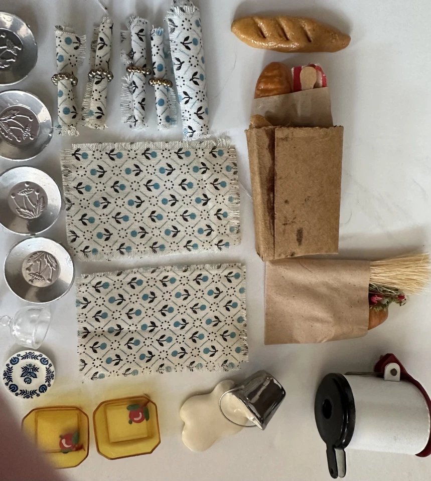 Large 40+ piece dollhouse kitchen accessory lot cookware food linens utensils - Image 2 of 4