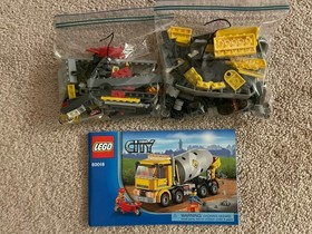 LEGO City: Cement Mixer (60018) - Complete Set w/ #ed Bags, Manual & Mini Figs!