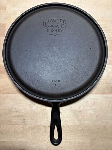 Wagner Ware Sidney O Cast Iron Round Griddle #9 1109A Vintage Antique Restored