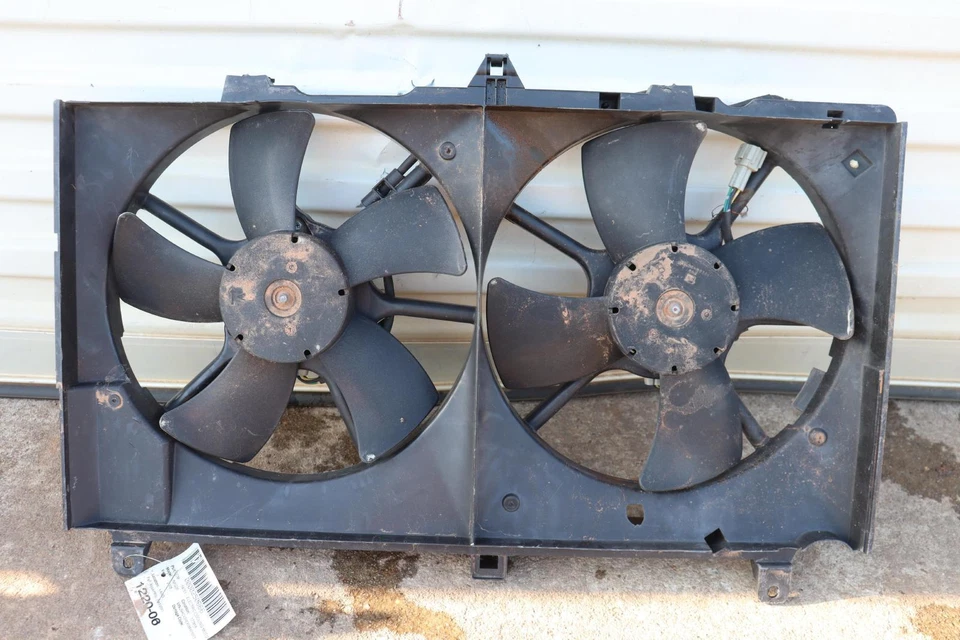 Infiniti G35 2003-2007 cupé motor radiador doble ventilador de refrigeración cubierta motor OEM Foto 2 de 4