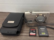 Nikon Coolpix S3000 Digital Camera Silver 12MP W/Case, 32GB SD Card,Battery