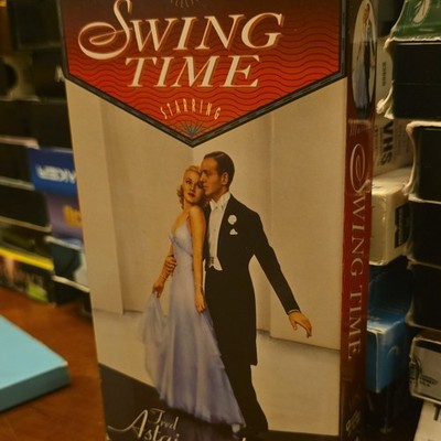 Turner Home Entertainment Swing Time VHS NR Astaire Rogers NTSC