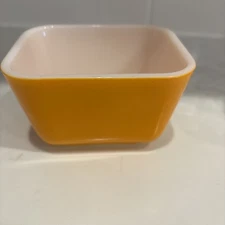 Vintage PYREX Orange Refrigerator Dish 501 B 1   1/2 Cup No Lid
