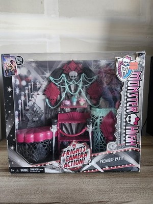 SHELF WEAR/NEW/OPEN BOXMonster High Frights Camera Action Premiere Party Playset