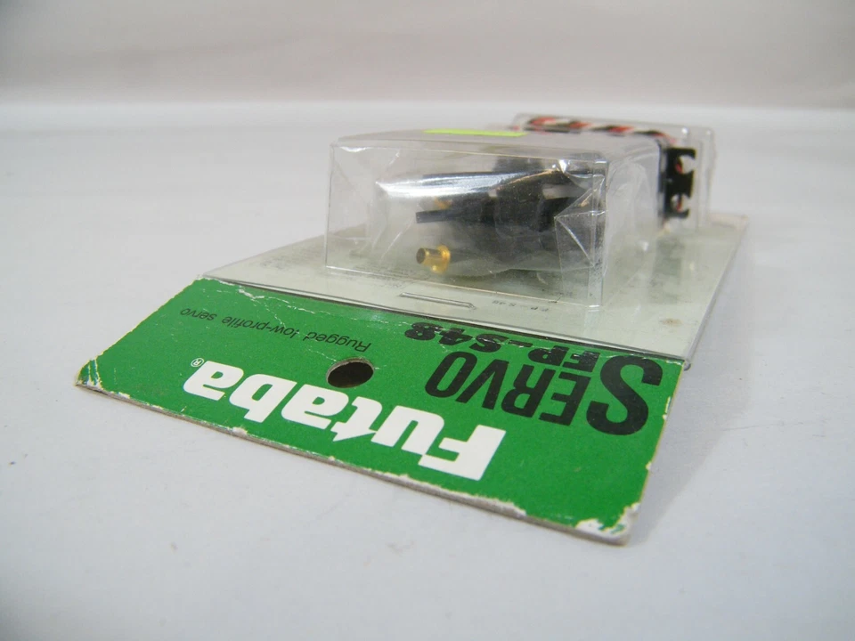 FUTABA FP-S48 SERVO RUGGED LOW PROFILE D61006 - Image 4 of 4