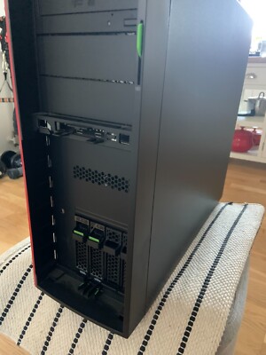 Fujitsu Primergy TX1330 M3 Xeon 4-Core E3-1220v6 3.00Ghz 16GB 12TB