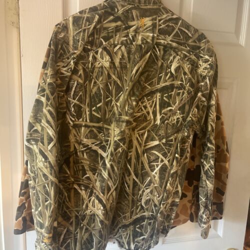 3 Men's Med Camouflage Long Sleeve Buttoned Hunting Shirts - Picture 7 of 15