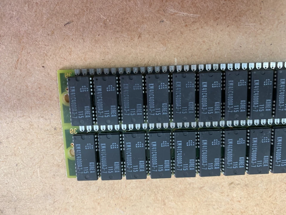 2x 4MB SIMM 30 Pin KM41C4000AJ-7 70ns - Bild 3 von 4