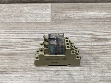 Lot Of 2 Omron G2R-2-SND Relay W/ 5A 250V Socket Base #21PT33