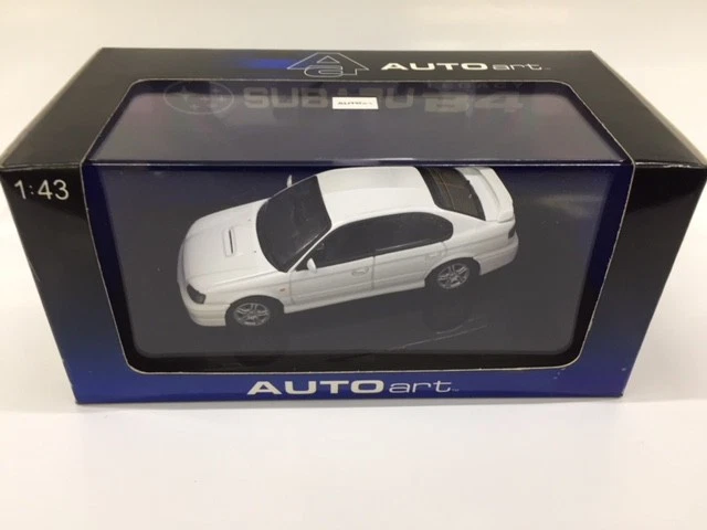 1:43 AUTOART 58612 SUBARU LEGACY B4 99 WHITE - Immagine 2 di 3