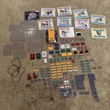 Snap Circuits HUGE Mixed Lot + Rover + Manual...