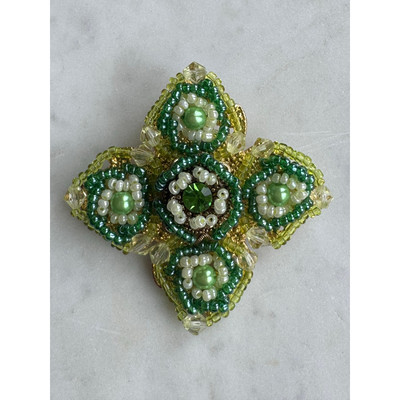 Vintage Green Ornate Gold Filigree Back Brooch Unsigned looks Miriam Haskell