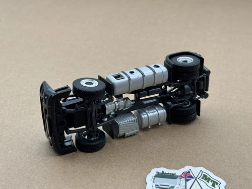 WSI Models | STK57 4x2 Chassis 1:50 Scale Code 3 - Picture 3 of 3
