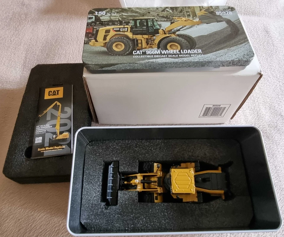 CAT Radlader 966M wheel loader 1:50 Modell von Diecast Masters - Bild 3 von 4