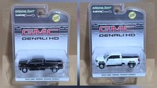 1:64 GreenLight PAIR Black White 2022 GMC Sierra 3500HD Denali DUALLY NIP