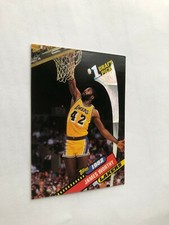 1993 VLADE DIVAC  Topps  Basketball Card  # 2 Made in USA
