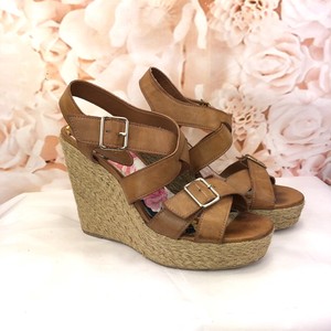 madden girl tan sandals