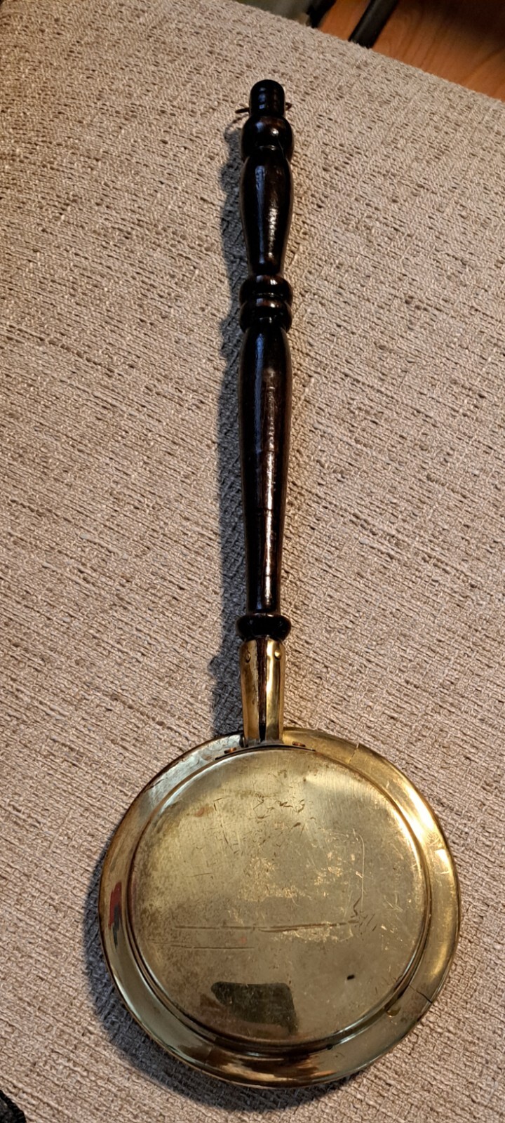 ANTIQUE Victorian Engraved Brass Bed pan Warmer 15 " H. Made In England