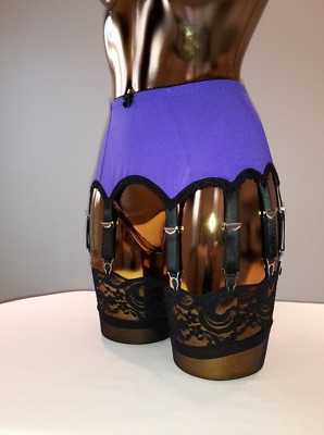 Sexy Strapsgürtel groß oder XL 14 Riemen lila Lycra Designer Burlesque Style