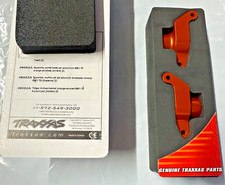 Traxxas OPEN BOX TRA8952A STUB AXLE REAR CARRIERS ORANGE K177