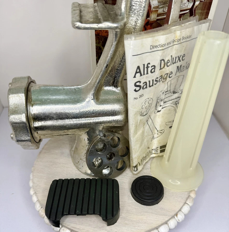 Picadora de carne Alfa 5 Deluxe fabricante de salchichas en caja carne molida Foto 4 de 4