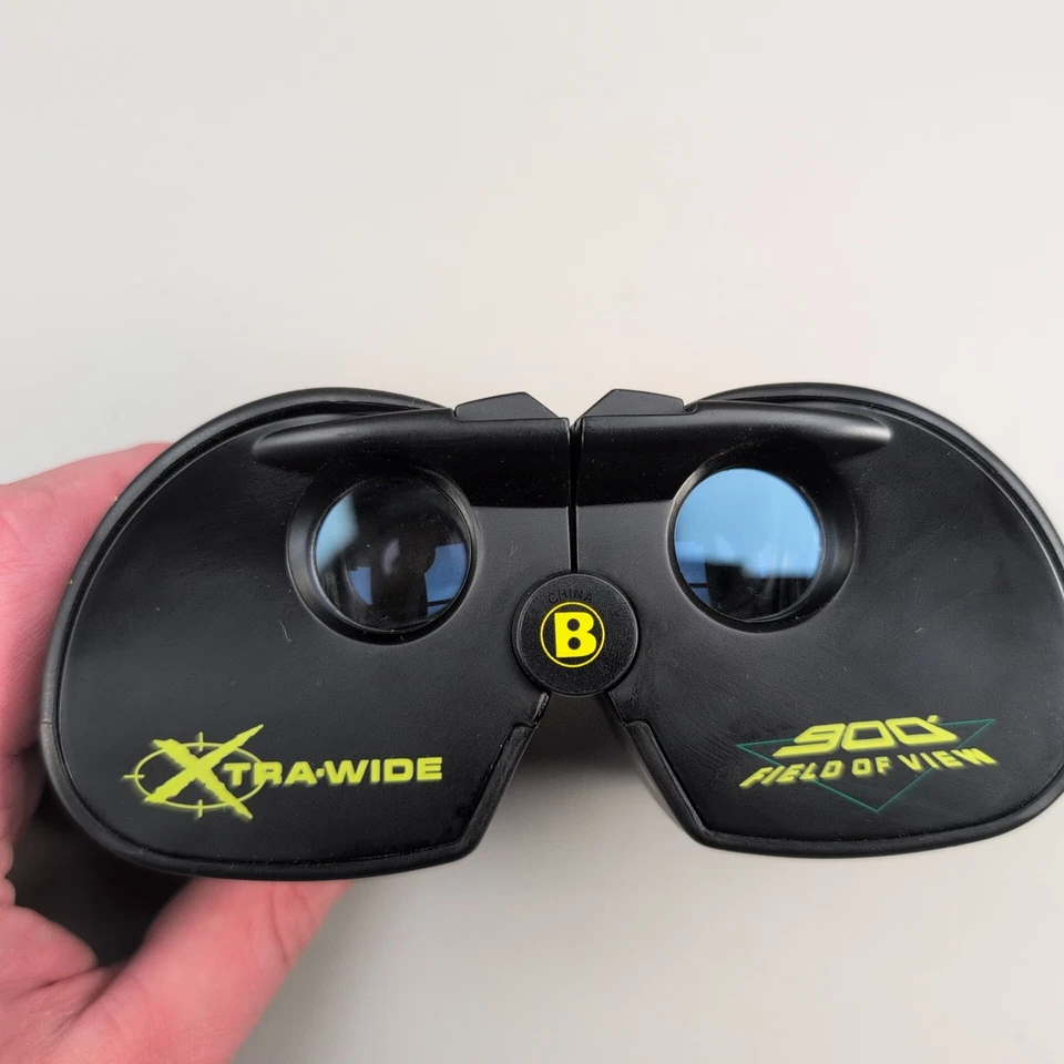 Bushnell Xtra-Wide 4x21 Sport Binoculars 13-0421 900' Field Of View w/ Case - Image 2 of 4