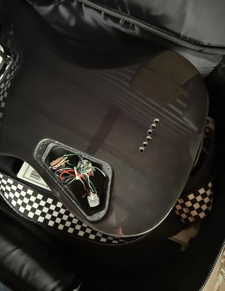 Schecter Diamond Series guitar with bag  Untested As-Is - Image 3 of 4