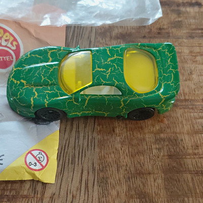 McDonald's Hot Wheels Mattel Spielzeugauto grün/gelb mit Originaltüte 1995