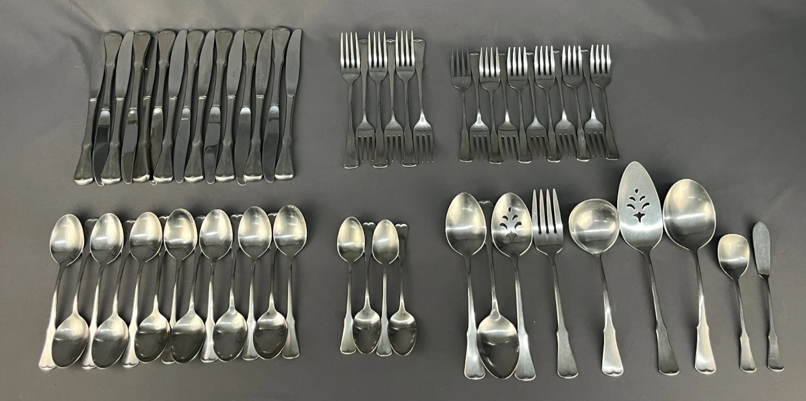 58 Pc Oneida Community PATRICK HENRY Mixed Stainless Flatware Set